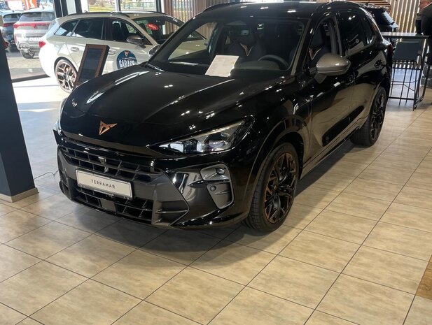 BoTiendra garagevloeren 7.8 mm design kliktegels  polished concrete