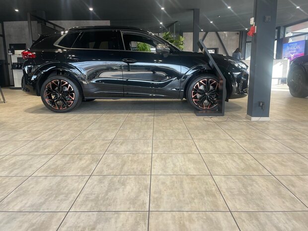 BoTiendra garagevloeren 7.8 mm design kliktegels  polished concrete