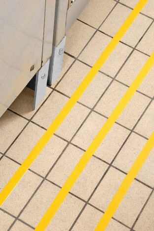 Antisliptape Resilient 100 mm wit