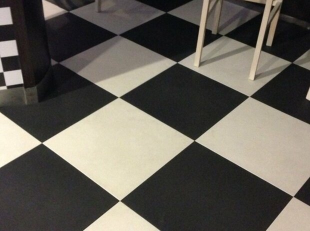 TaraLock PVC Klickfliese Garagenboden 7 mm &ndash;Gruen- verdeckte Verbindung 