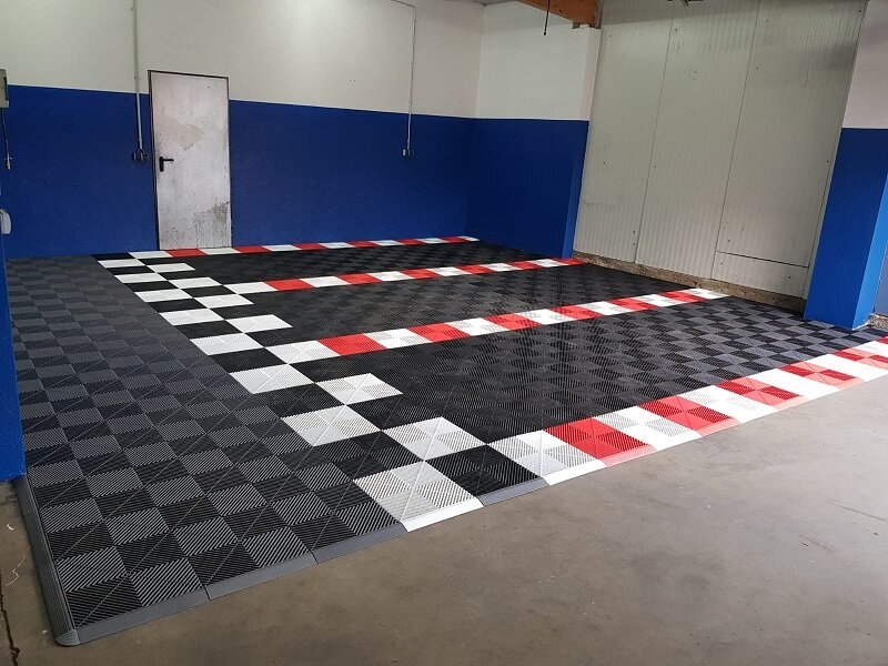 Kunststof kliktegels met open structuur